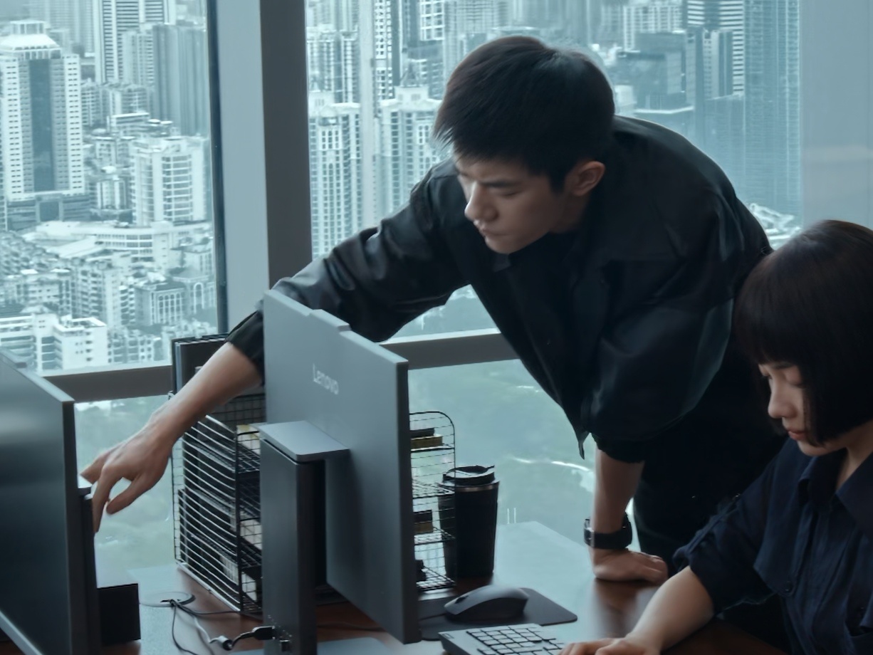 易烊千玺四字 易烊千玺 yyqx 四字弟弟 严迪安慰人这段真的很有感觉