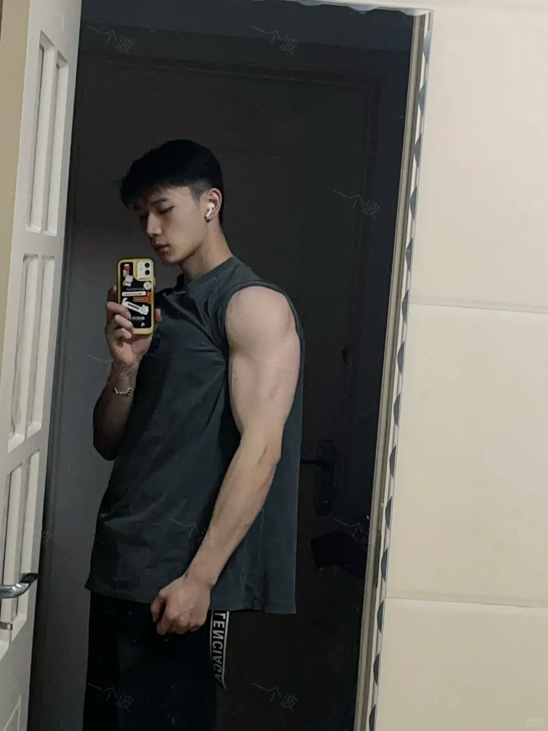 深！夜！健！身！