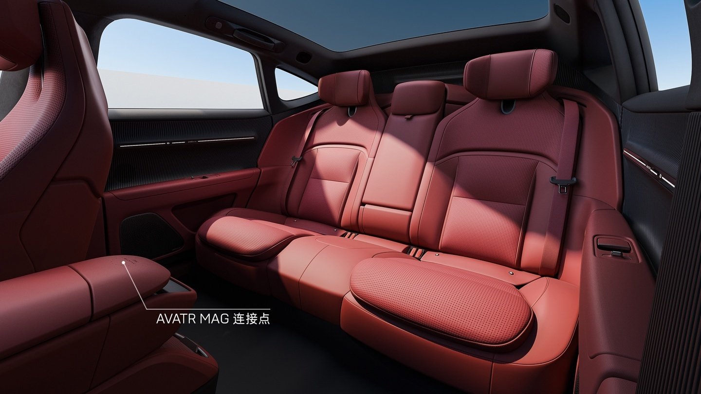 【新阿维塔 12 预售：29.99 万-43.99 万元，标配华为 896 线激