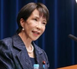 刚宣布卖武器，自家坦克就把自己人炸死了，这可能是2026年最荒诞的国际笑话。4月