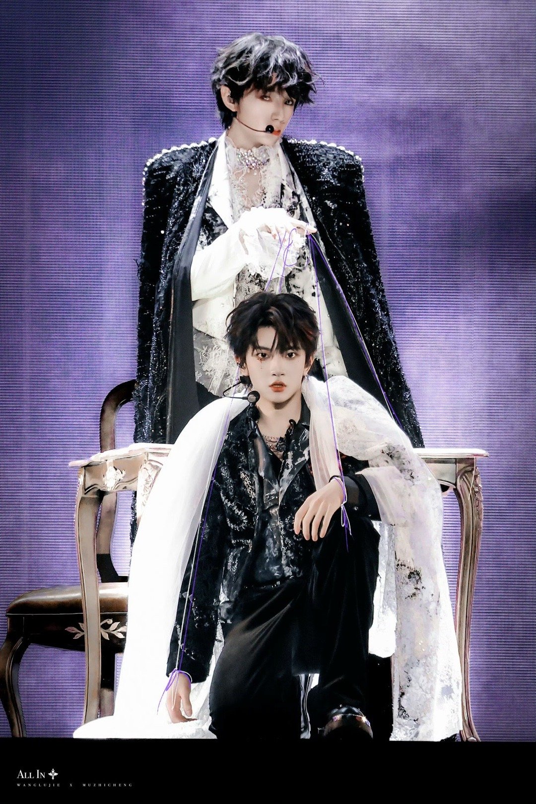 穆祉丞提到了双人舞台这个穆祉丞就这样光明正大的提起和自己小老公的合作舞台橹穆天魔