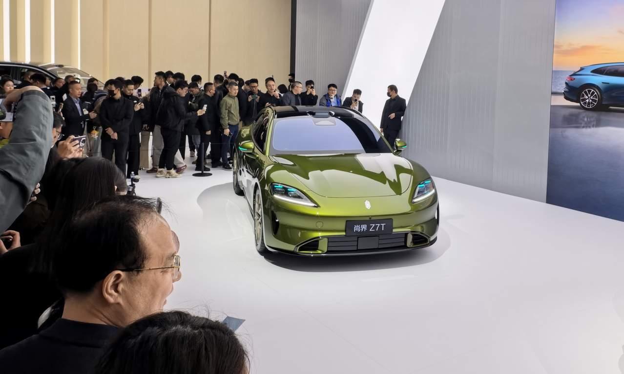 一个各项业务全面回归的华为，就是某品牌的严父，血脉压制的恐惧又回来了，可以说是产