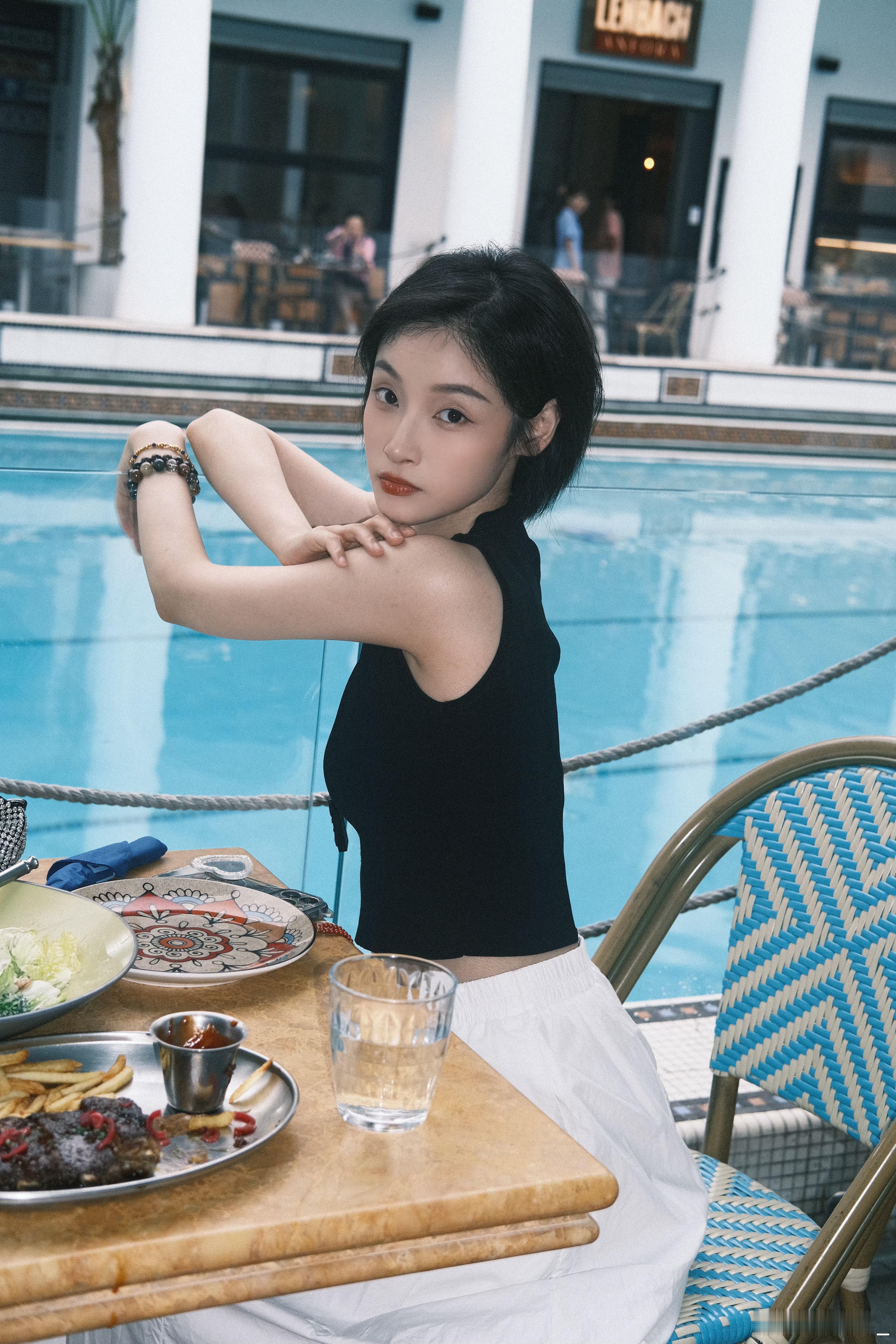 你说蓝色是你最爱的颜色 你说__珂以安排一下演员的番外 ​​​