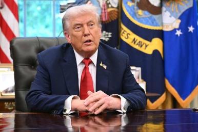 变脸这绝活，被川普玩成电风扇了！！


要说政坛上的“变脸”名场面，特朗普的操作