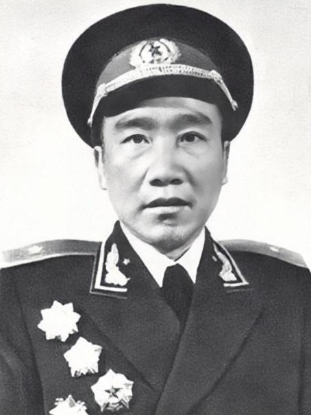 他叫段苏权，曾任东北野战军第八纵队司令员，却只授了少将，为什么呢？按理来说，东北