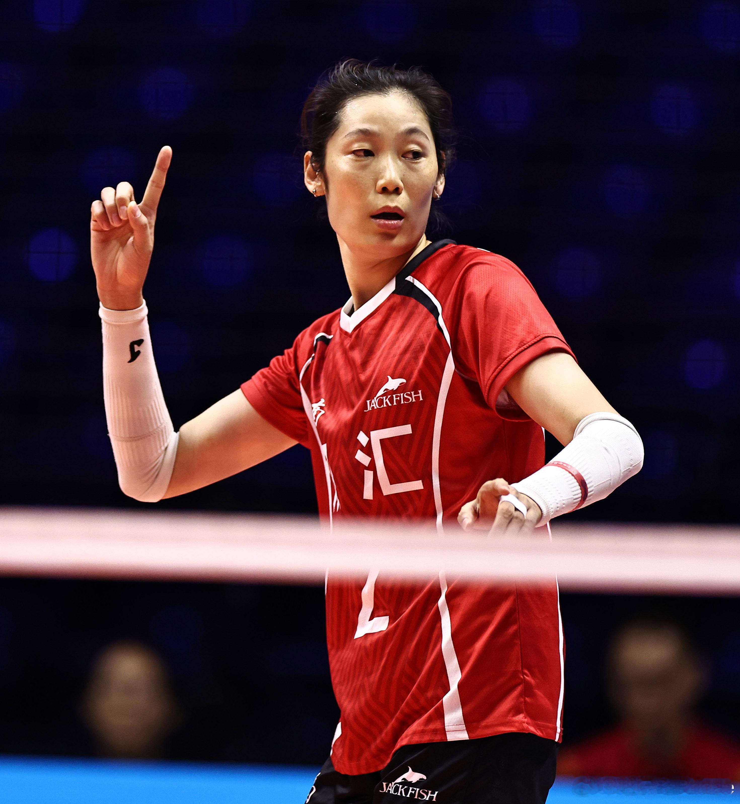 🔴 全运会小组赛结束后，朱婷个人得分（5场）：98分，以下统计非官方；如有出入