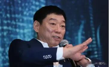 魏建军在技术研发上始终坚持“精准投入”，为持续的自主创新奠定了坚实的基础。而正是