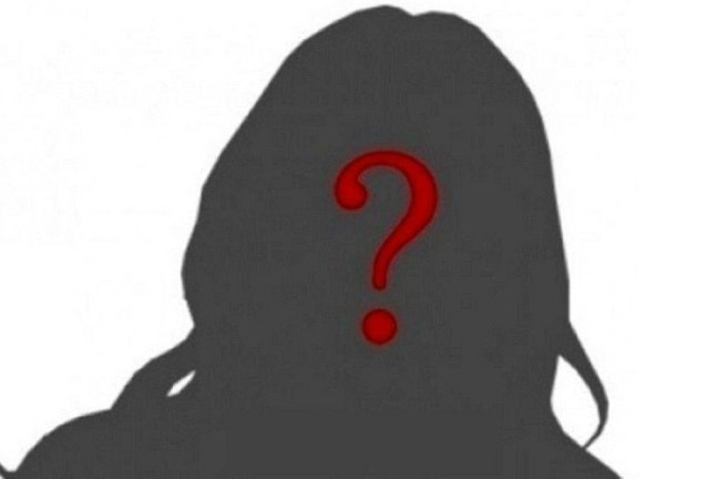 【韩媒：持高尔夫球杆砸YG大楼的20多岁女性为日本人，已被现行犯逮捕】海外新鲜事