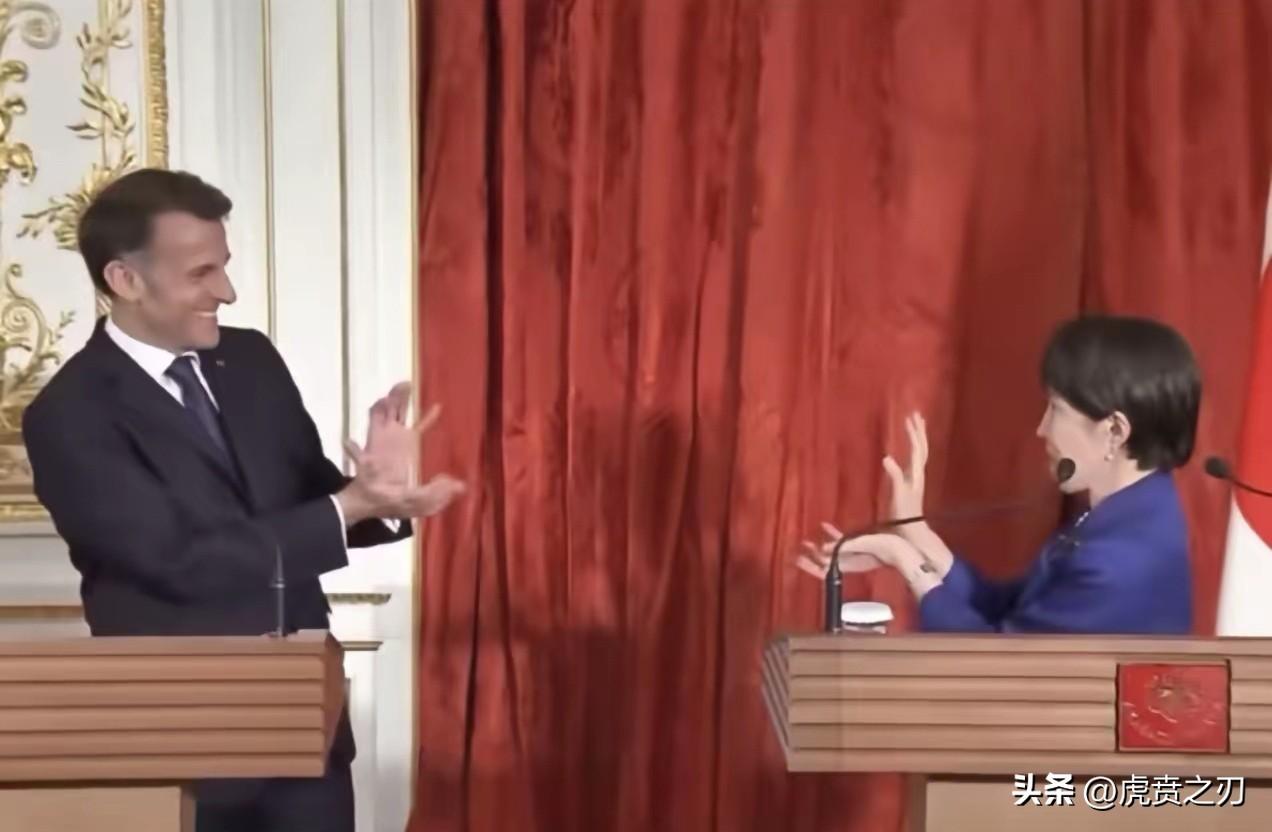2026年4月1日，马克龙访问日本，与高市早苗举行首脑会谈。会后的记者会上，高市