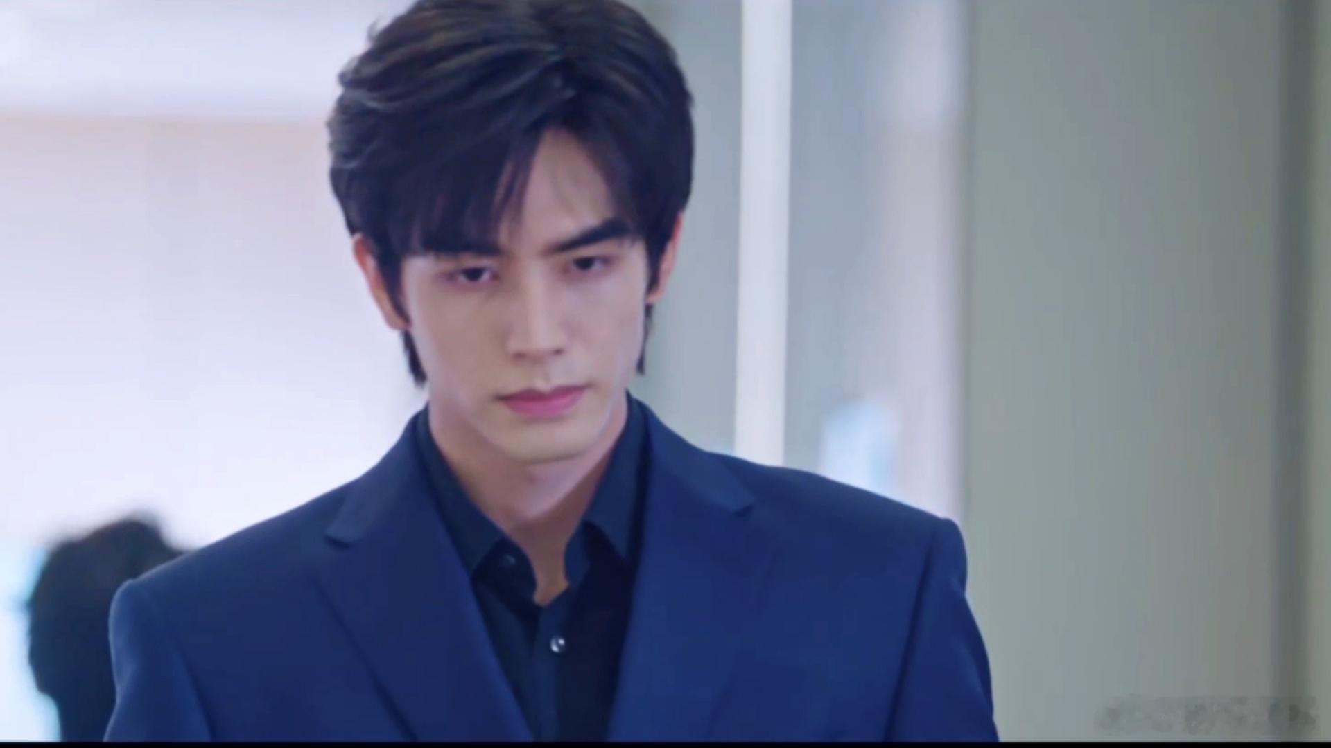 宋威龙林屿森顾漫最后一个男主 曦光自我怀疑的时候，林屿森的做法真的太加分了，他没