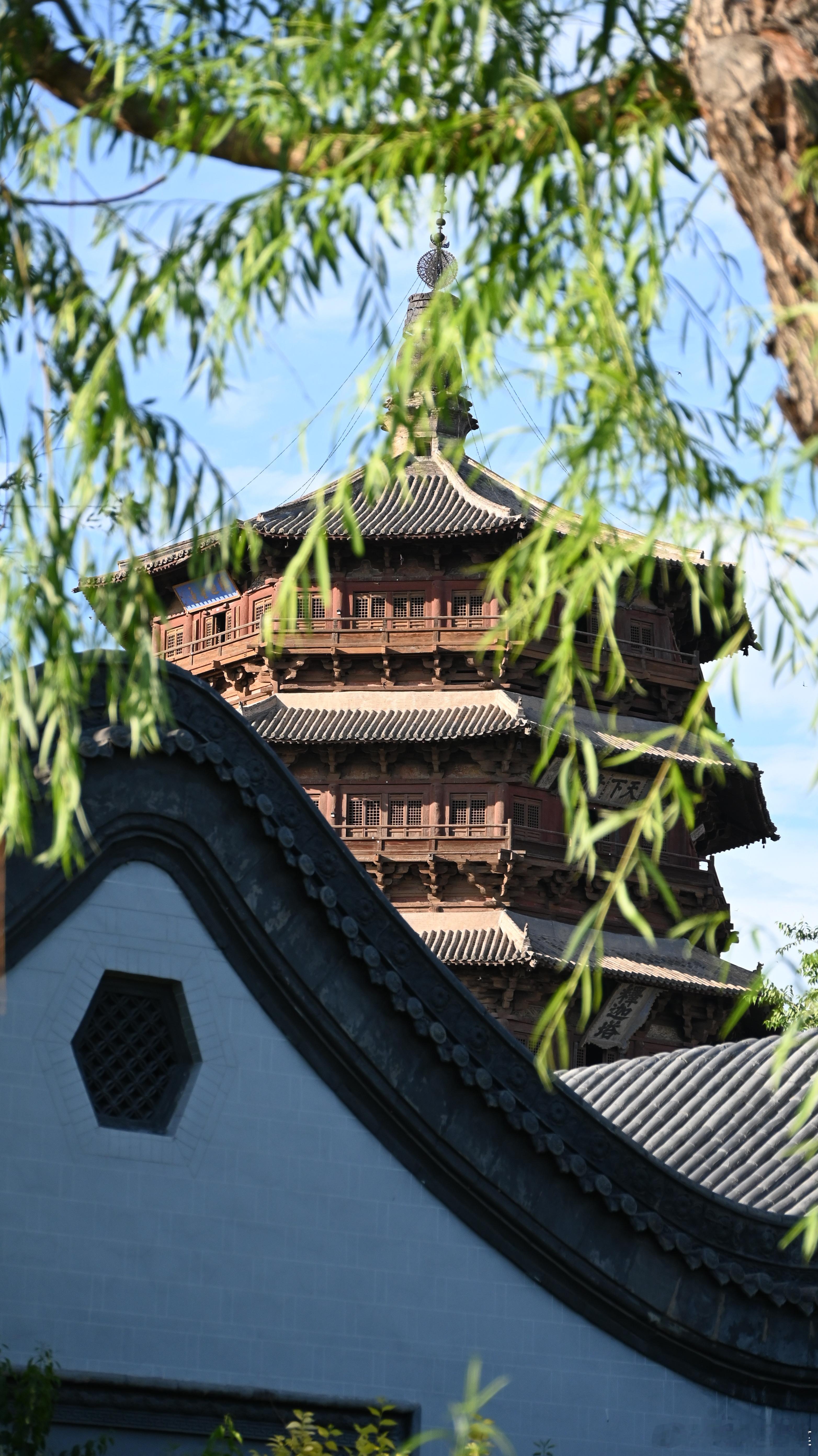 应县这个地方一年只刮两场风，一场风刮半年 ​​​