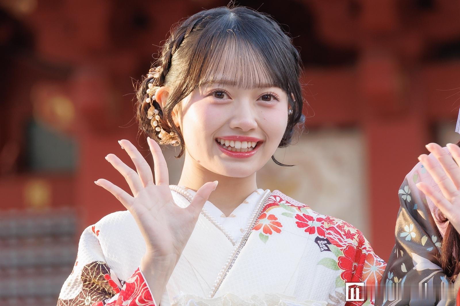 【新闻】AKB48花田蓝衣 AKB48 官方网站于 6 月 23 日进行了更新。