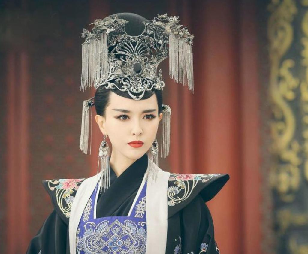 北魏时期，24岁就守寡的冯太后，突然身体不适，于是请来太医，太医一诊断，就顿感不