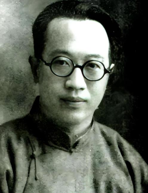 抗战时期，梁实秋在北碚复旦大学任教，同时去北温泉电化学校兼课。两地相距十余里，梁
