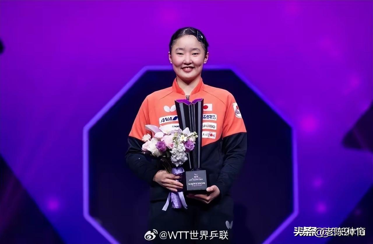 WTT重庆冠军赛蒯曼3-4不敌张本美和获女单亚军，前国乒周雨直播说她仅发挥淘汰孙