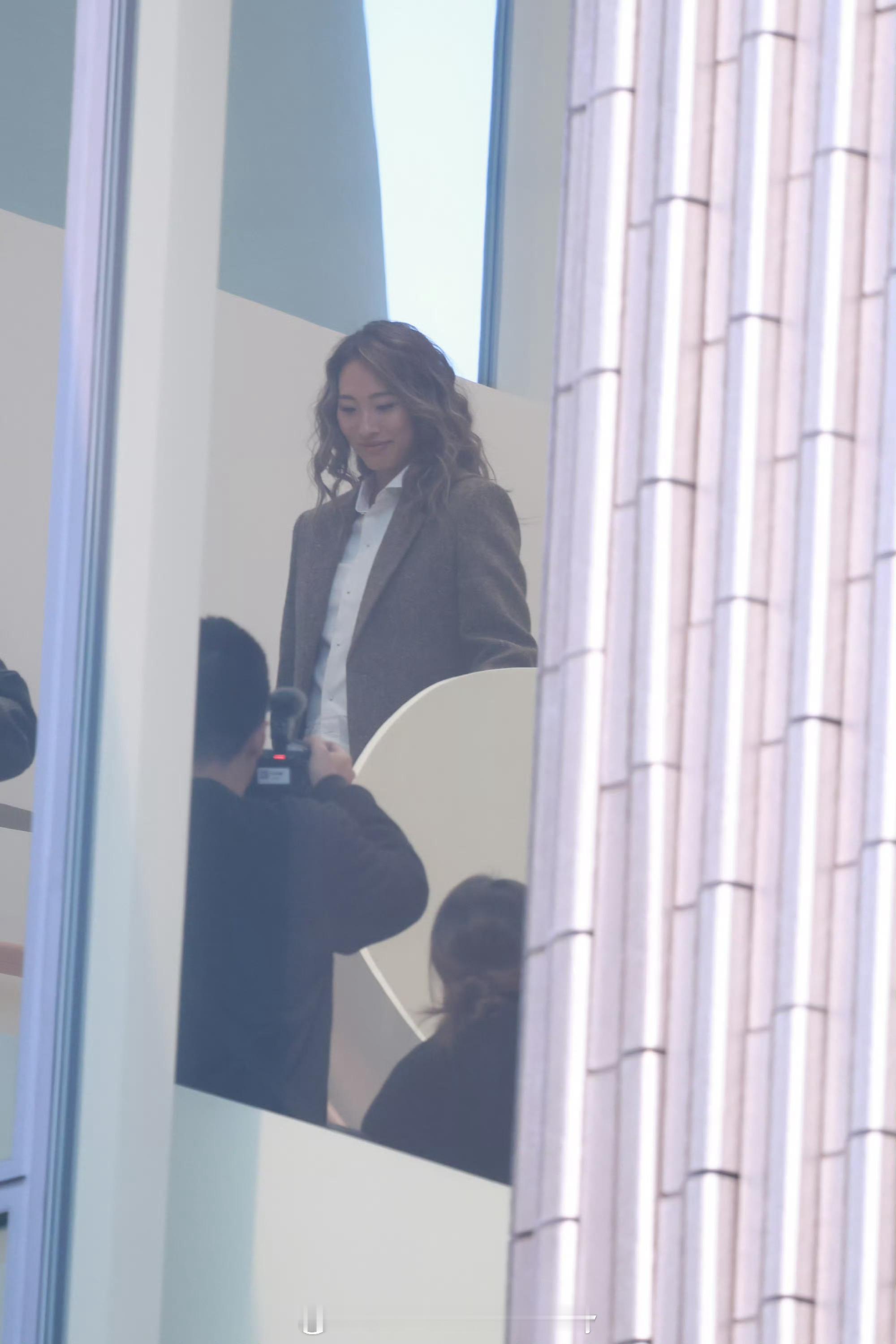 郑钦文帅气西装 郑钦文西装🤵🏻♀️造型听说钦文会参加2026年澳网图：网球t