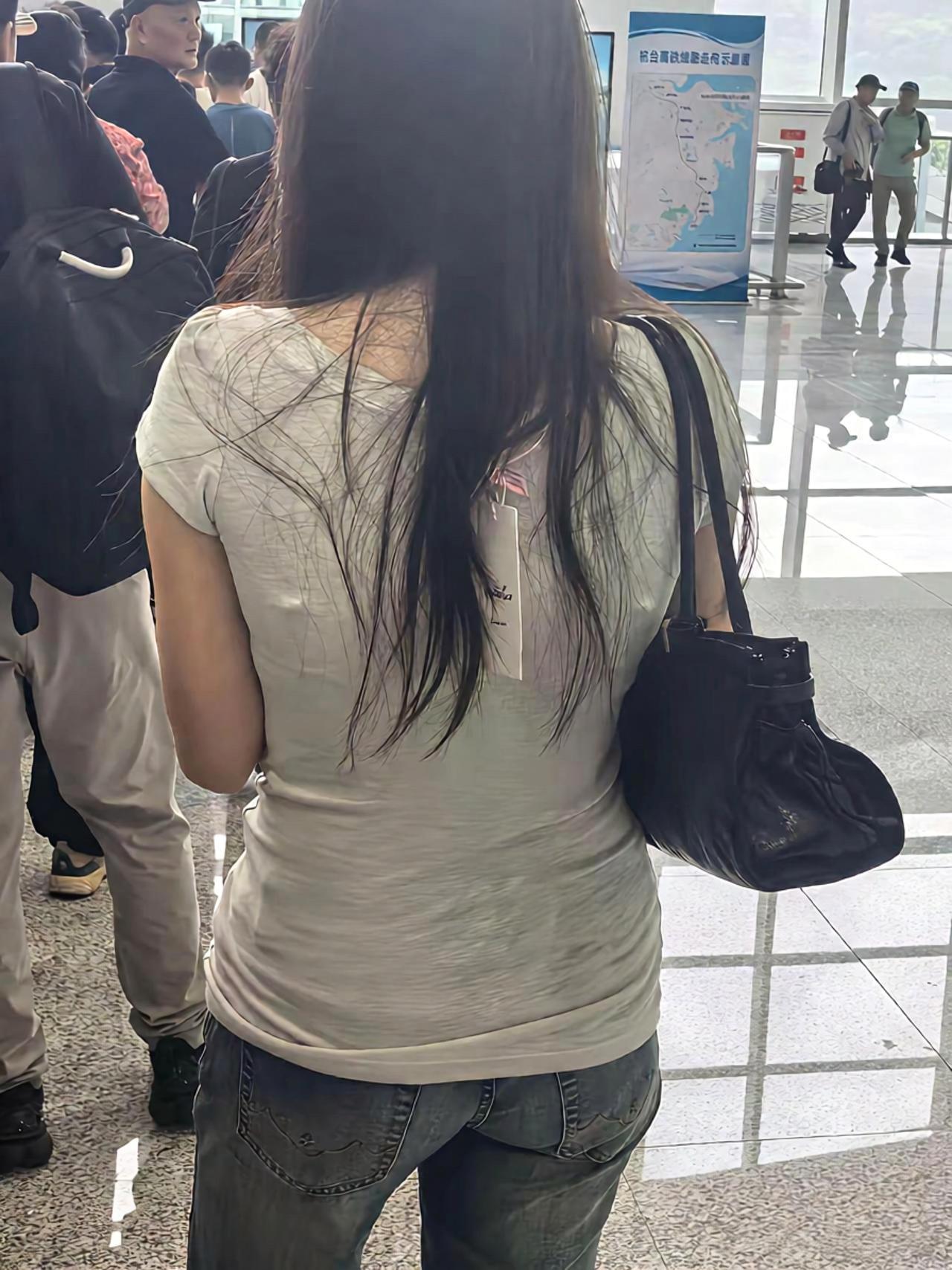 就说网上买的衣服回来必须要先洗