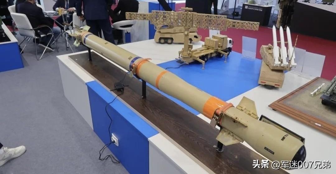 伊朗军方近期就是用种，伊朗研制的光电与红外制导的轻型防空导弹，连续击中空中的美以