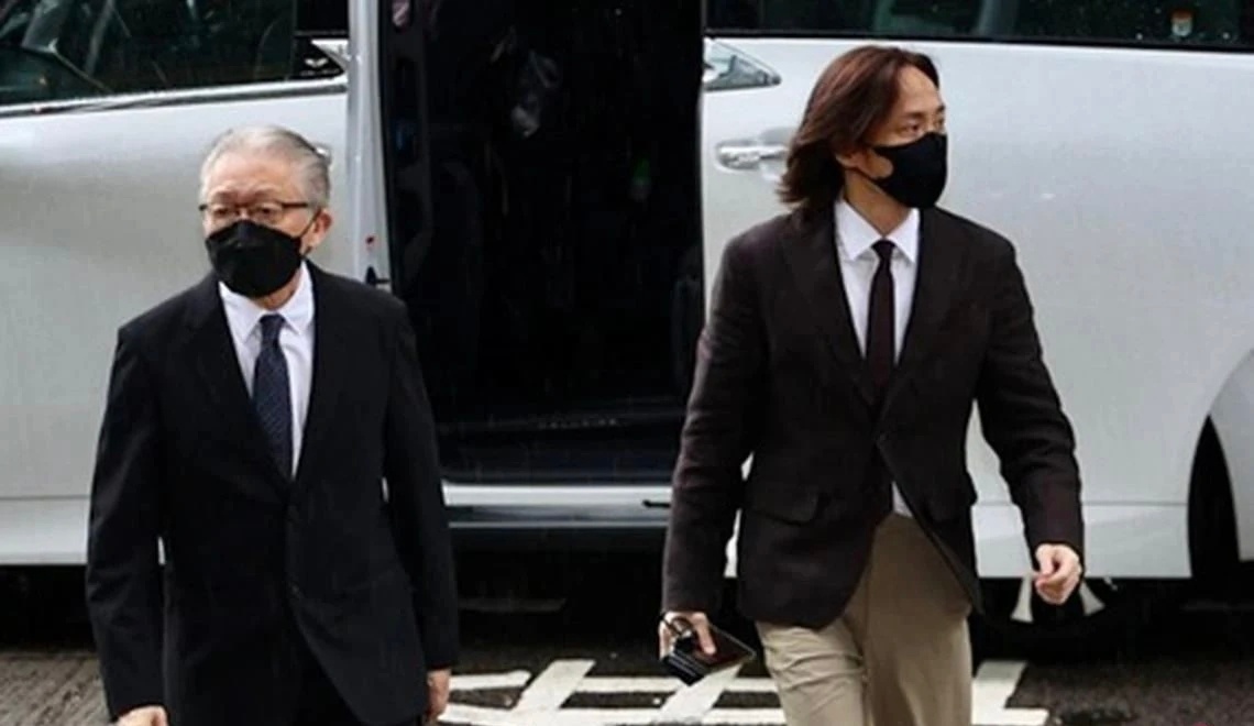 郑中基回应离婚8000元赡养费传言郑中基表示：「目前暂不便多言，稍后会发布正式声