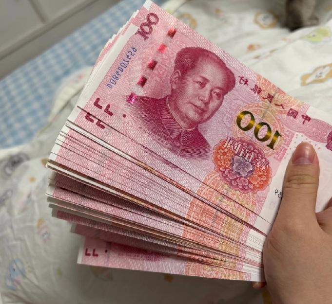 2013年，我朋友创业。难得很。
我借给他10万。说好每月给我3000分成，本金