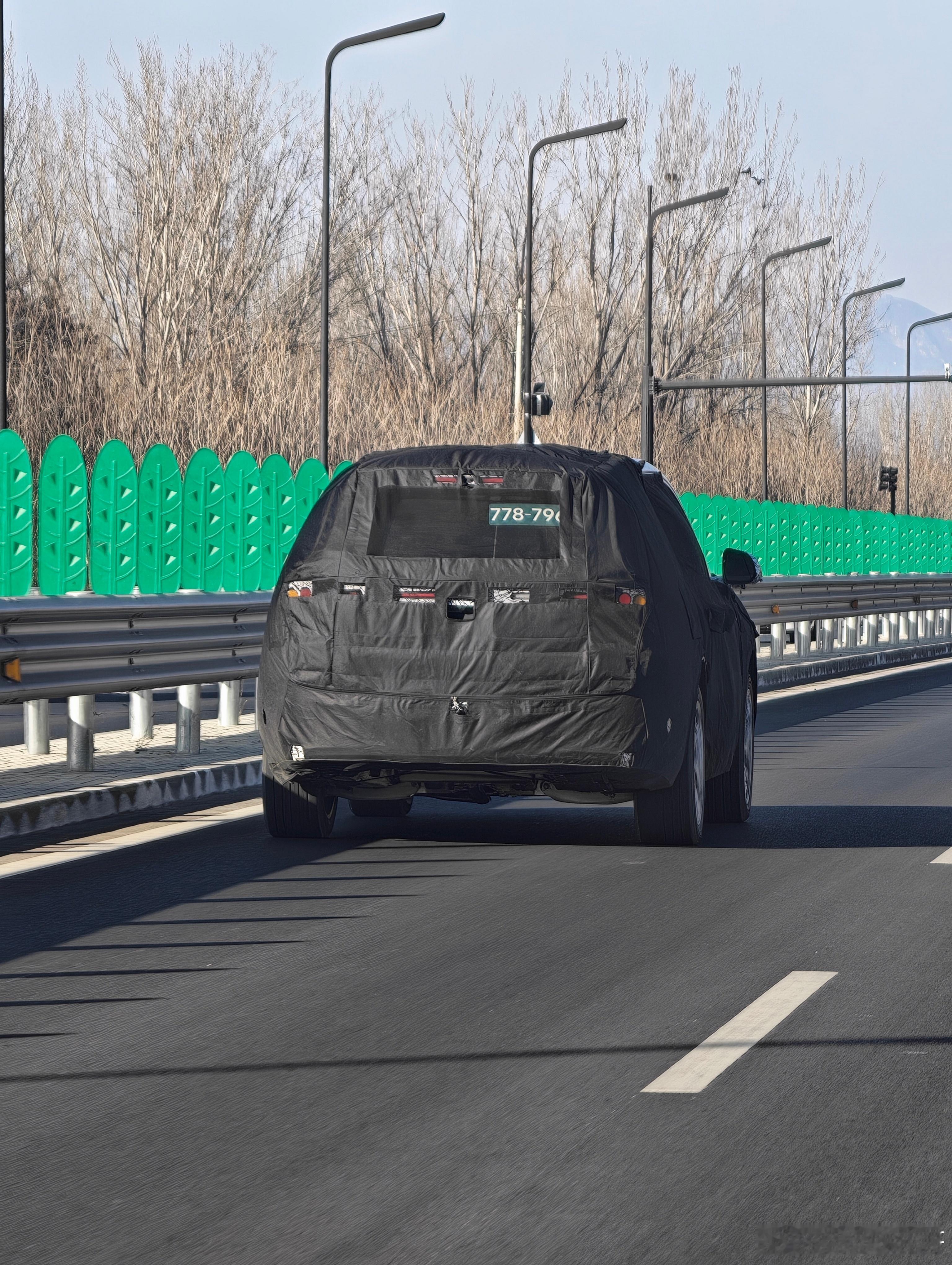 顺义偶遇理想神秘测试车，你猜？ 