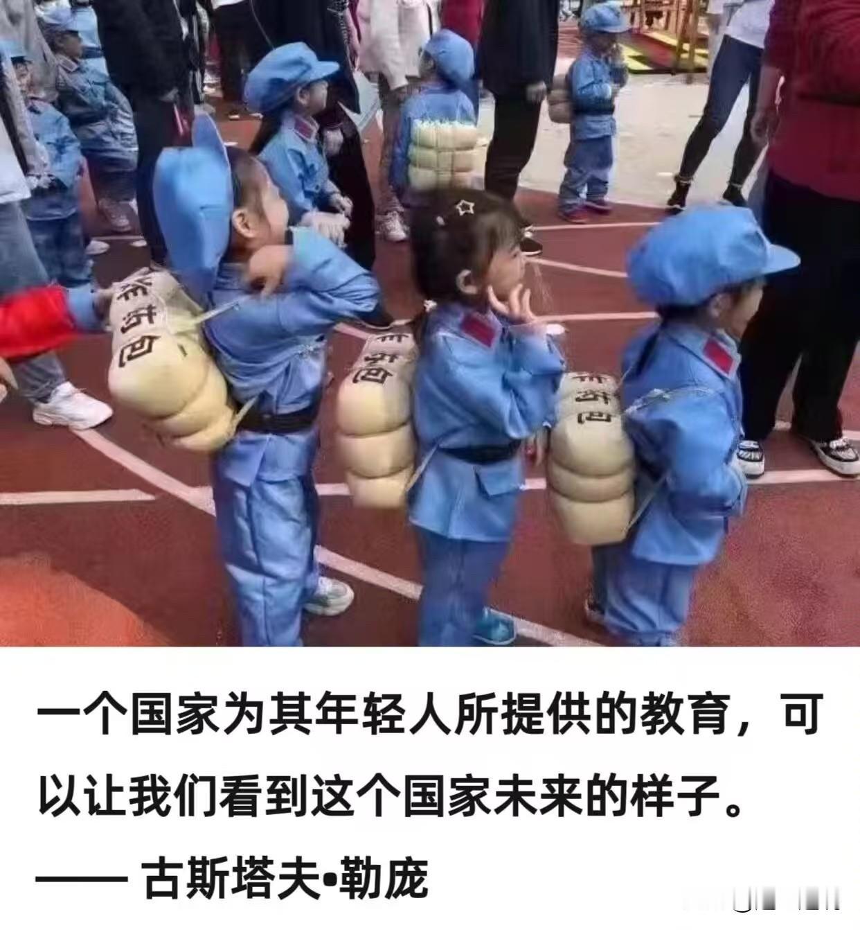 易中天说，我们要有足够的愚蠢，才能感到幸福。但是我们要足够的智慧，才能看清自己的