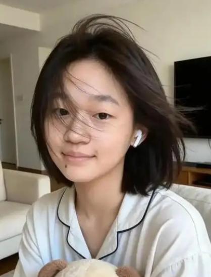 19 岁的全红婵，用一件事打脸了所有人
全红婵长开了。
这四个字最近刷爆了全网，
