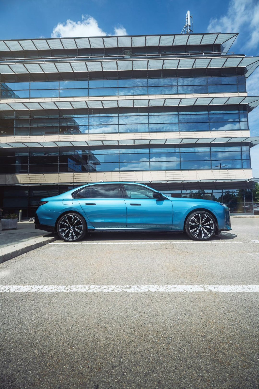 BMW i7 60 xDrive M Sport Individual｜宝马 ​