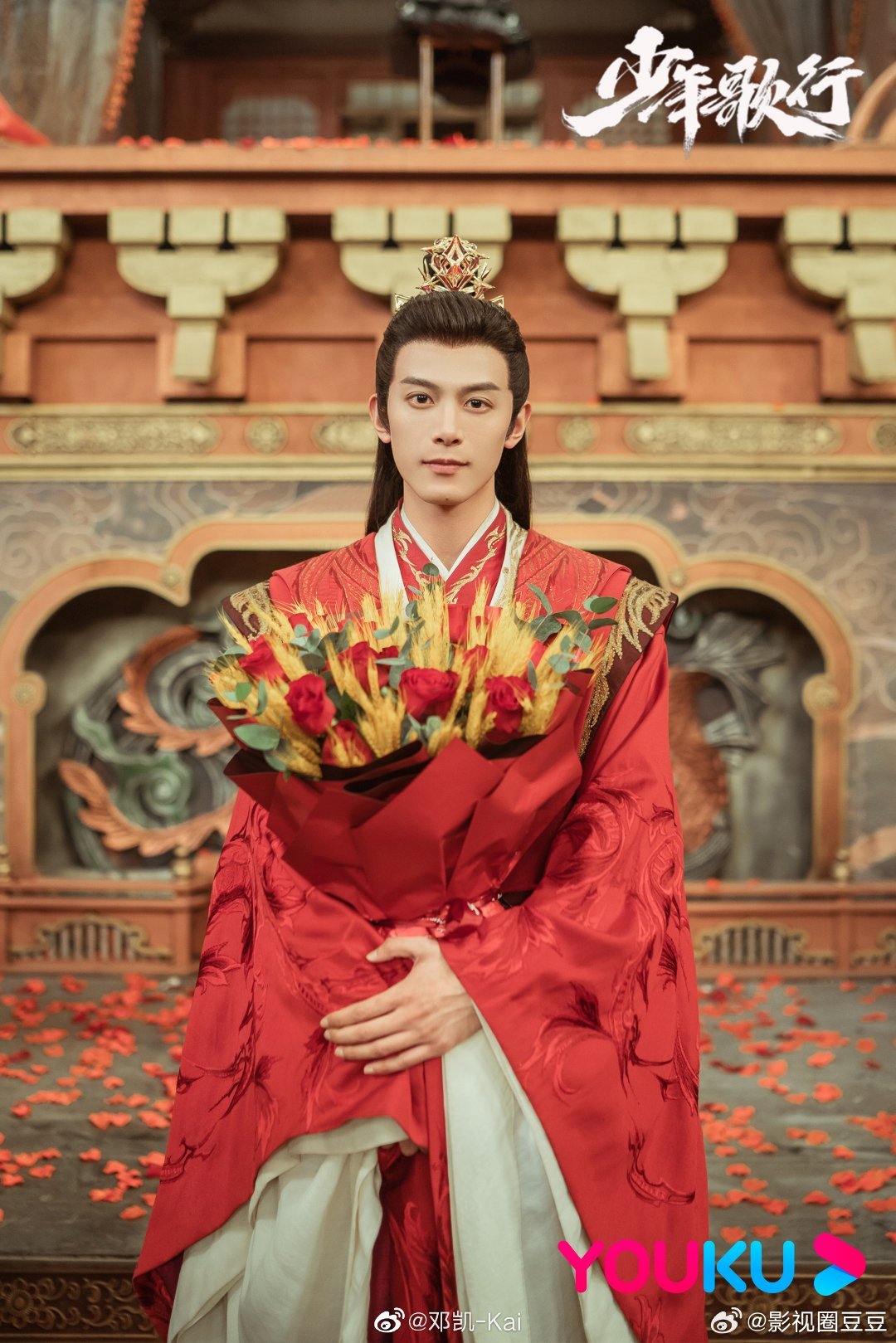 邓凯跑了8年龙套 还记得第一次认识他是在《少年歌行》里，后来一边尹涛经常带他拍戏