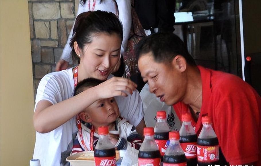 2008年，上海女富豪陈坚红表白王志文：“我有上亿身家，你娶了我，人带钱都归你。