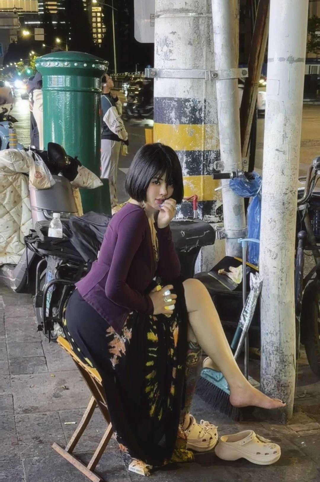 偷得浮生半日闲
偷得浮生半时闲 生活慢下来
喧闹任其喧闹 微胖 bbw
慢悠悠生