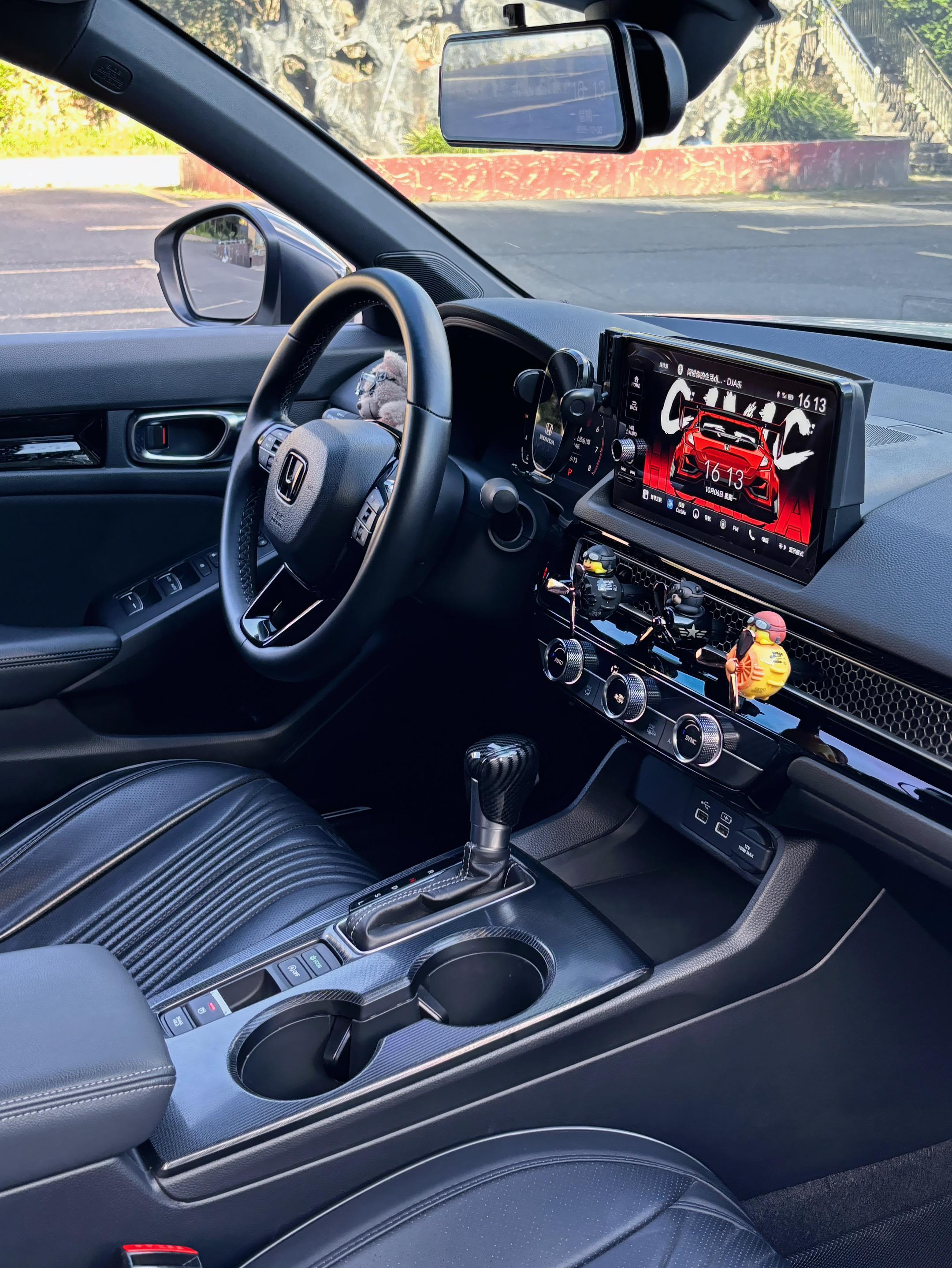 大数据是不会乱推的，想要一个全是思域的评论区