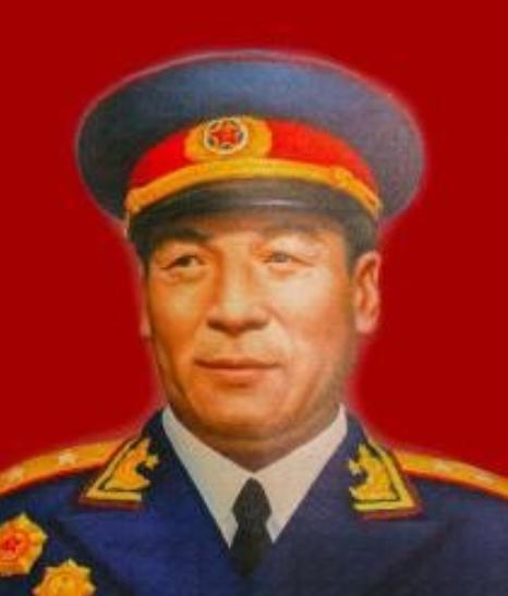 1955年，四野名将聂鹤亭原定只授中将，他心里十分不服，他是粟裕的老上司，凭什么