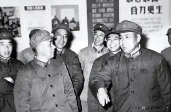 1955年，前上海市公安局局长扬帆被逮捕，消息传到南京军区司令部，许世友不关心案
