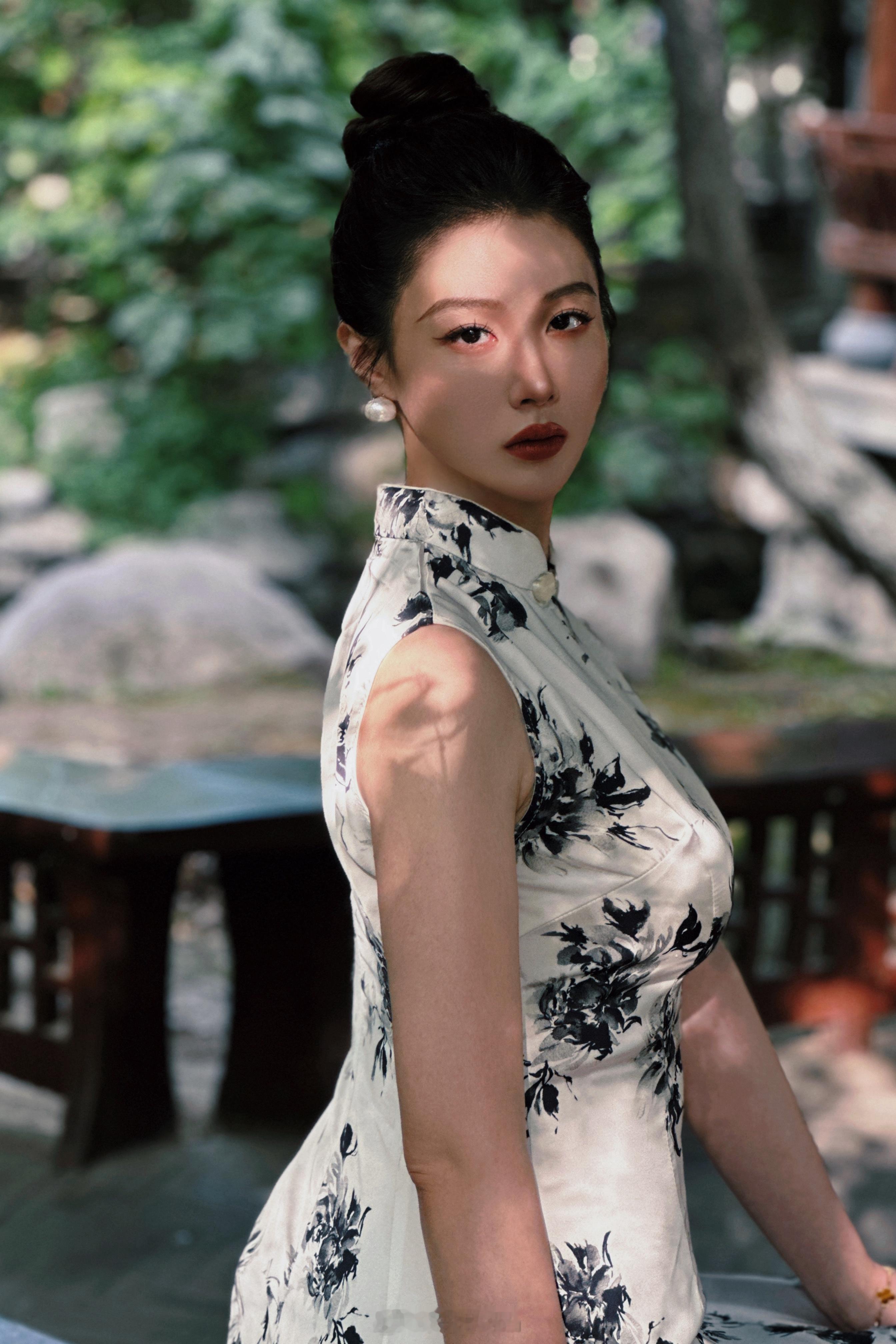 沧浪之水清兮 可以濯我缨 ​​​
