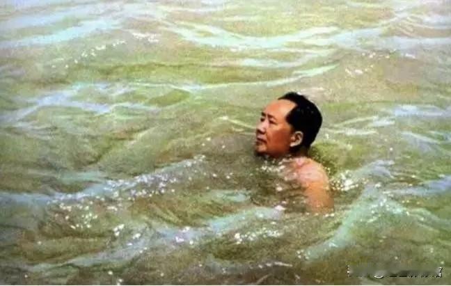 一组照片揭秘共和国之辉爱好什么运动