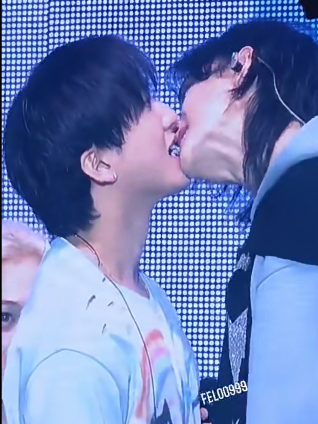 徐彰彬黄铉辰麦的也太大了 李龙馥真的不会吃醋吗？