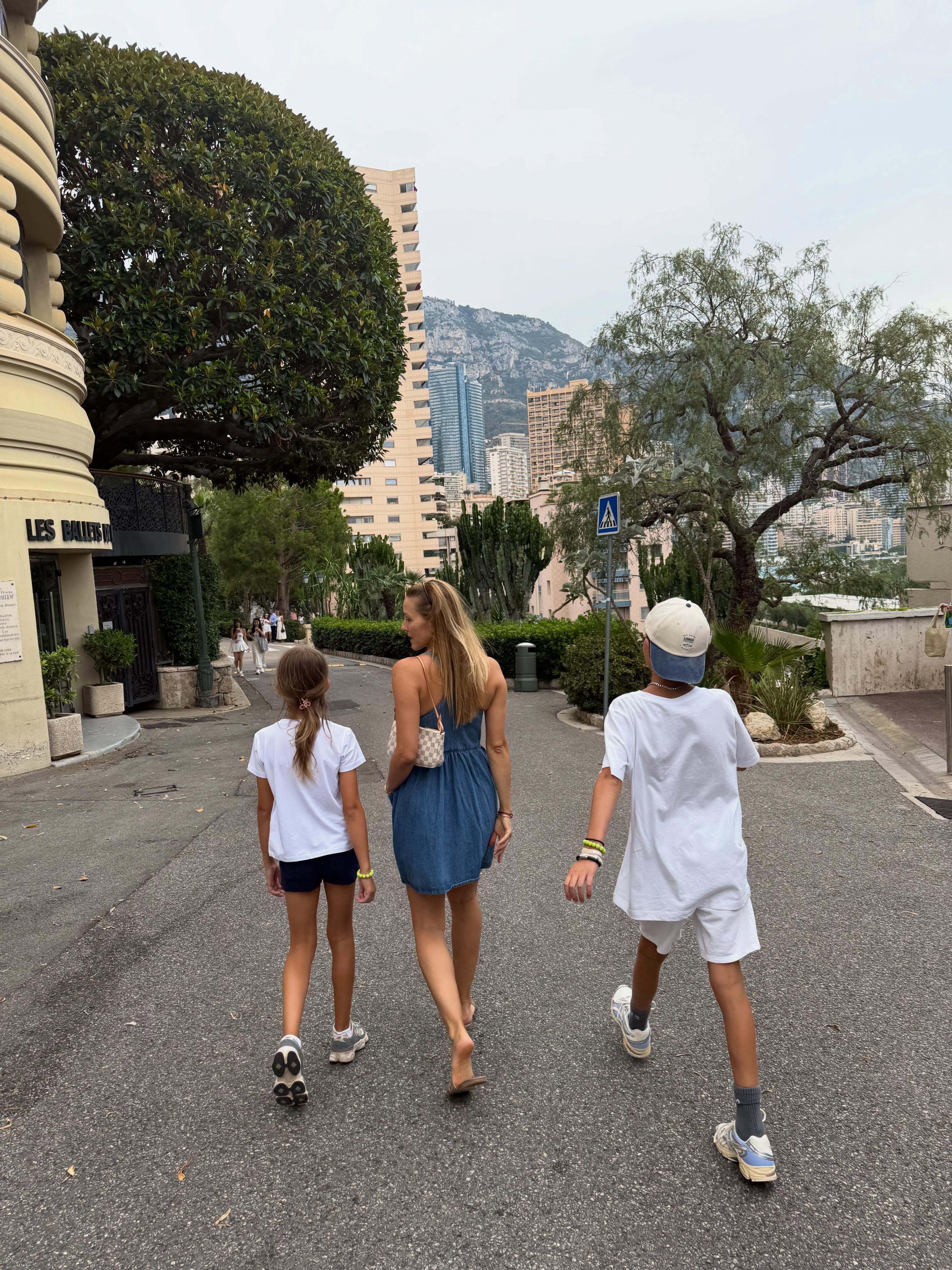 伊莲娜·德约科维奇——My loves 🥰🤗 