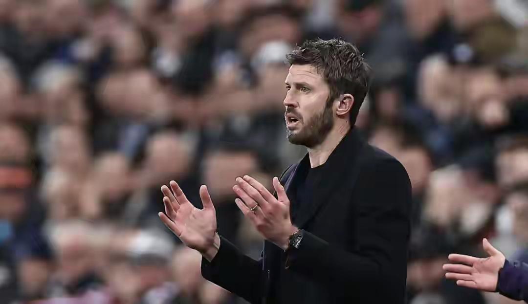 外来的和尚会念经！

     曼联的这些名宿真的有点意思，卡里克怎么了？？八战