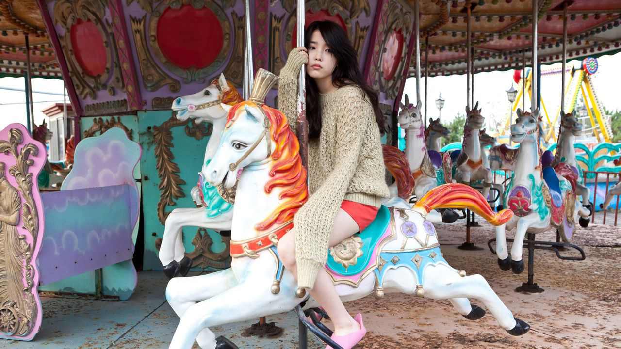 IU  ❤️IU韩国第一女solo 2012年时光机🐥IU日本专辑未公开图 系