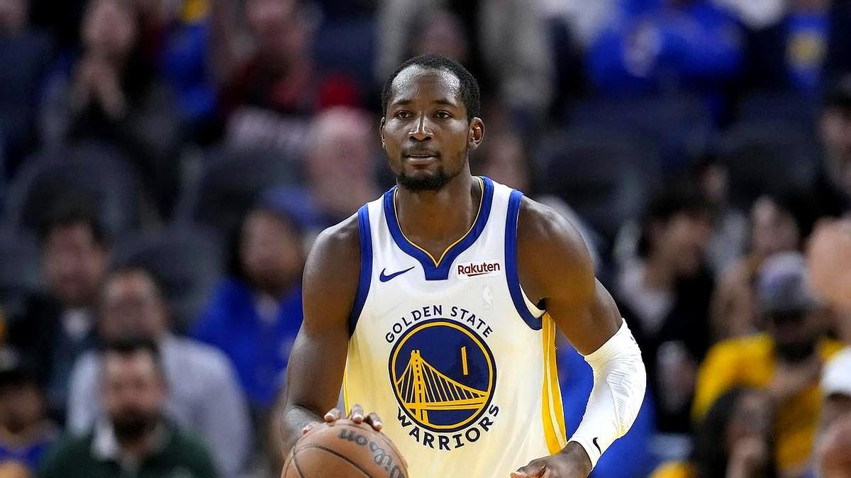 又赢了，雷霆124-112勇士，这赛季雷霆肯定能卫冕冠军，这个阵容攻守兼备，太强