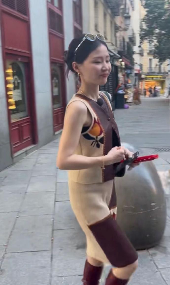 不要怀疑任何一张能进娱乐圈的脸 明明可以当内娱高情商天花板偏偏要去给稠男们当审美