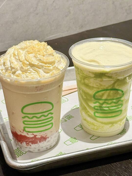 Shake Shack最伟大的两杯出现了。。。