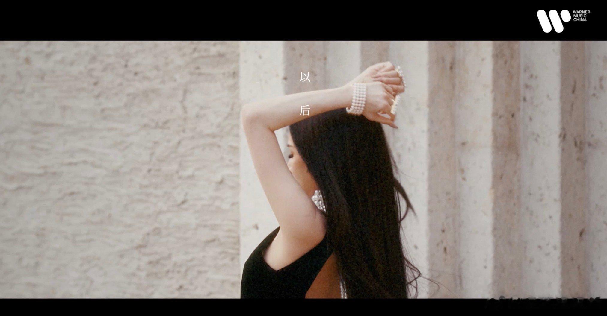 #萧亚轩新歌疑似回应恋情#萧亚轩的新歌《爱没有错》真的是非常的动人呀，相信你们也