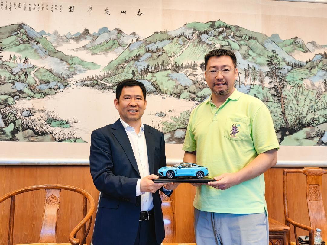 10年收获40万全球用户，哪吒汽车用实力秀出了文化自信！
#哪吒汽车泰国工厂# 