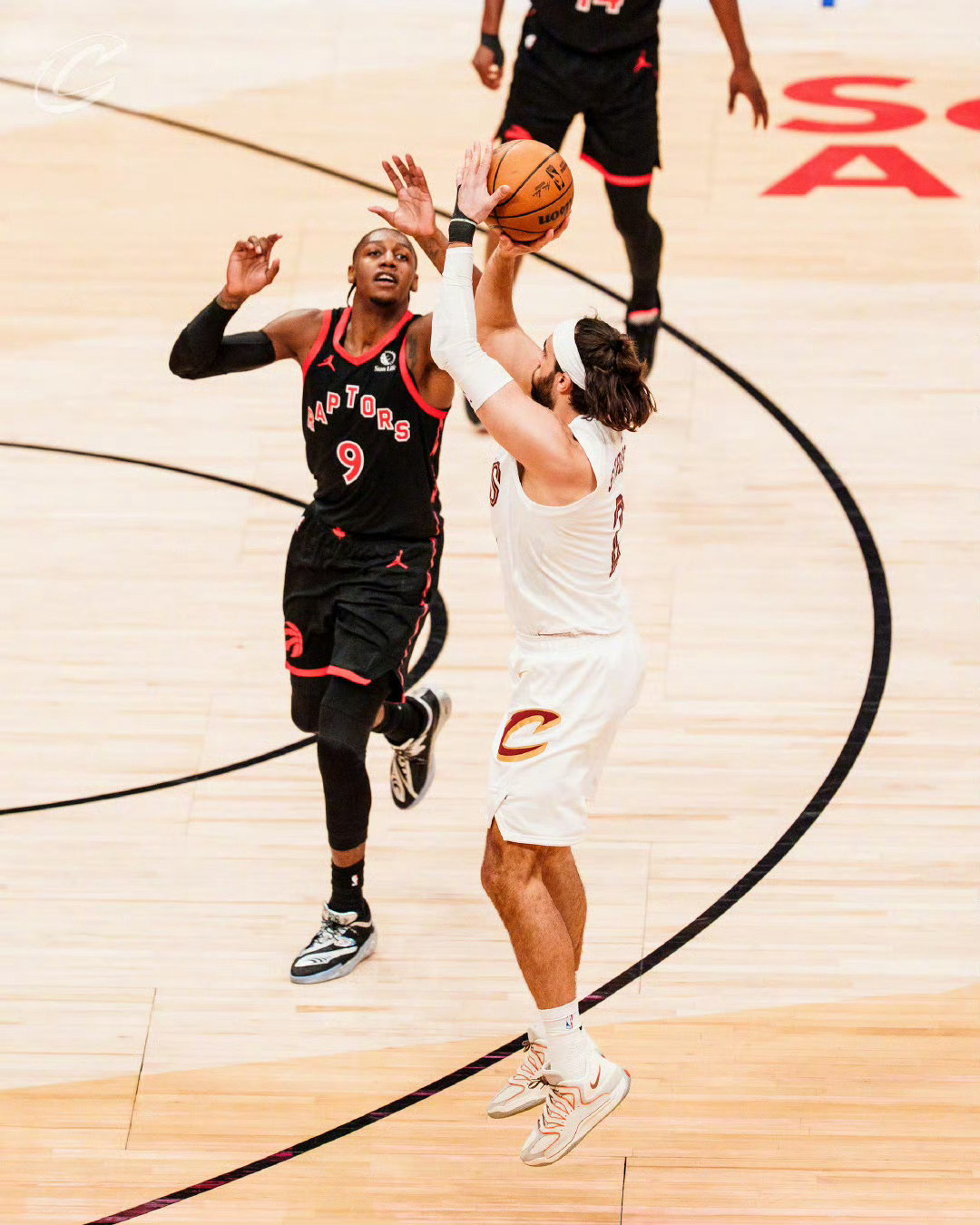 骑士vs猛龙冬兵，还好有你！半场战罢，骑士与猛龙战平！下半场加把劲克利夫兰骑士骑