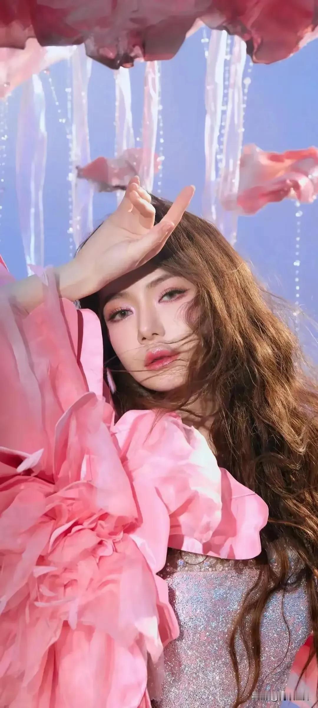 戚薇