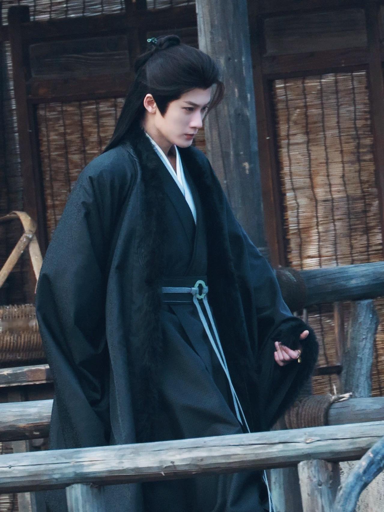 家主大人的名品侧颜檀健次谢却山 /檀健次何不同舟渡