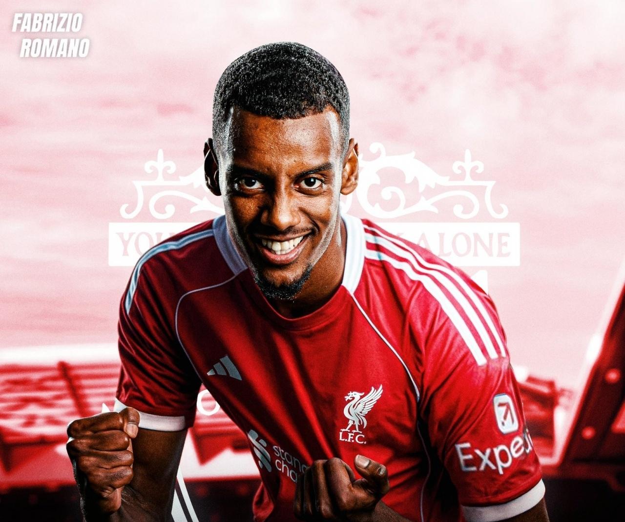 为什么埃基蒂克比伊萨克表现更好？关键埃基蒂克全程参加了利物浦赛季初训练，英超能较