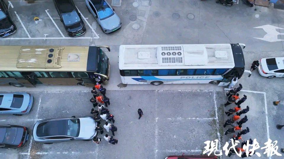 南京这起封建迷信诈骗案太离谱了！10月24日消息，南京秦淮警方7月捣毁了这个犯罪